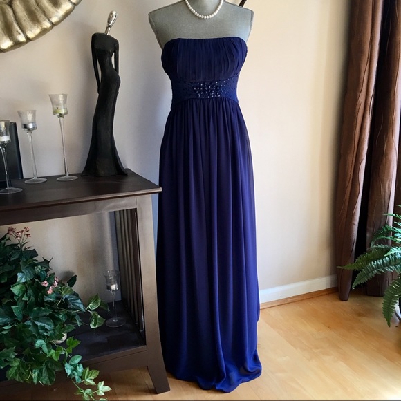 💕Stunning Strapless Evening Gown/Formal Dress💕 - Picture 3 of 5
